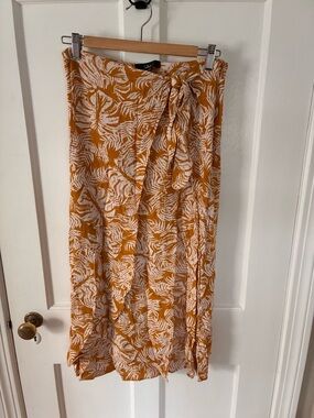 Mustard & White Leaf-Print Wrap Skirt
